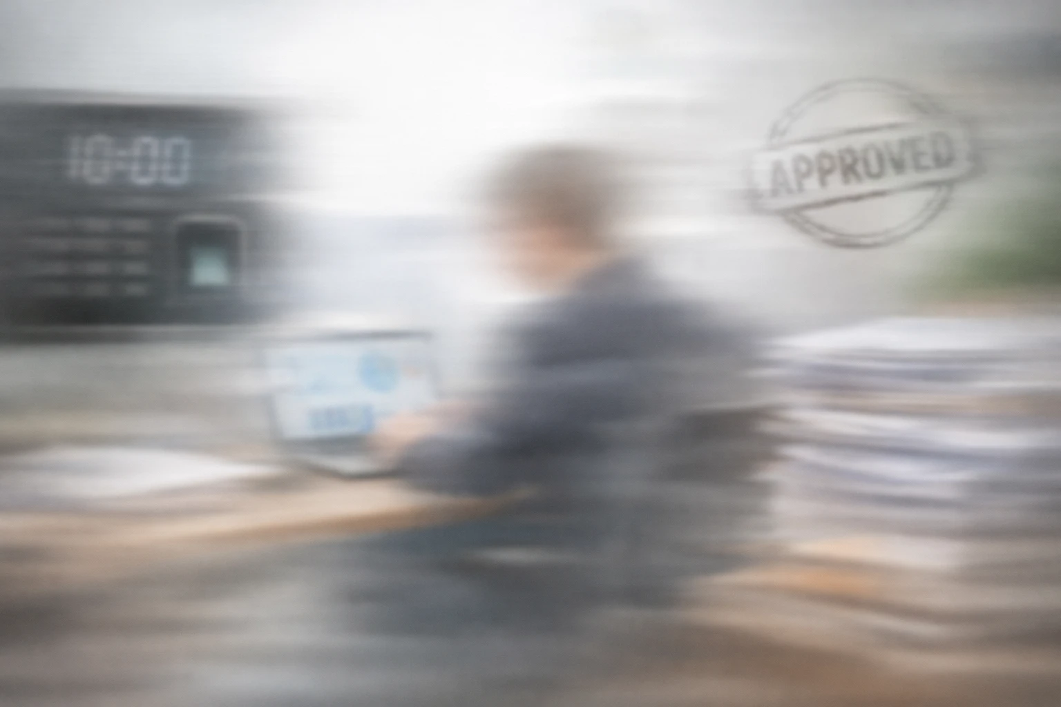 刻意模糊考勤、汇报和审批痕迹